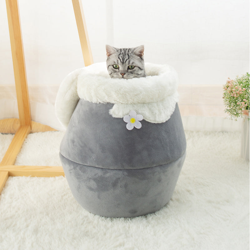 Honey Pot Winter Cat Bed
