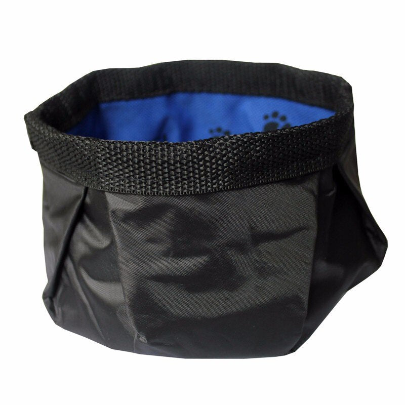 Black lined inside of the fabric travel bowl