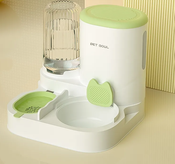 2-in-1 cat feeder and water dispenser in green